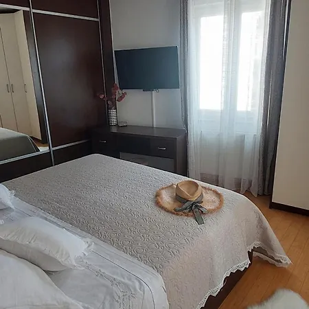 Apartment By The Sea - 23144 Trogir